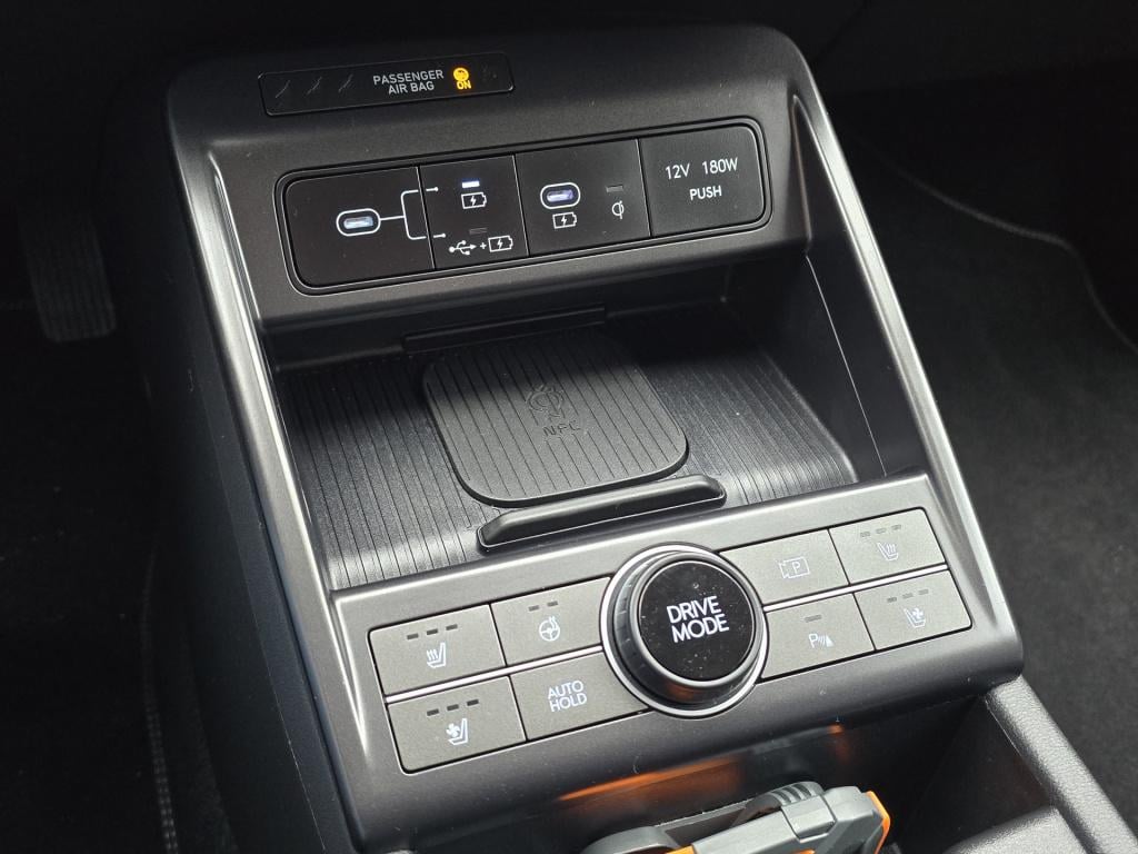 Hyundai Kona 1.6 gdi hev premium | camera | carplay | trekhaak | stoel/ stu