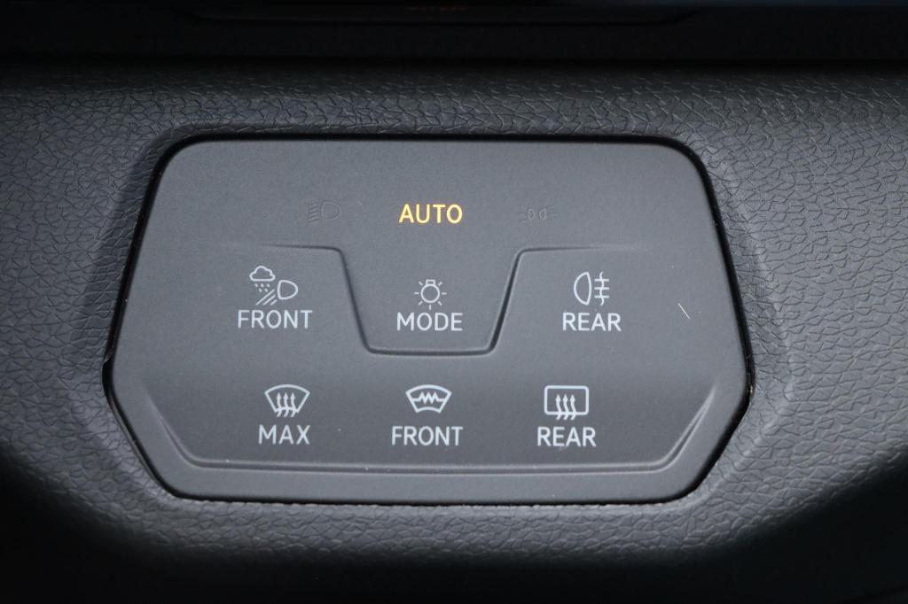 Volkswagen Id.5 pro 77 kwh 204pk | soh 97,8% |
