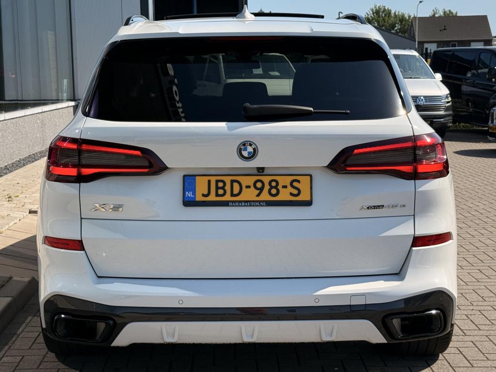 BMW X5 xdrive45e high executive | m pakket | pano | luchtvering | trekhaak 