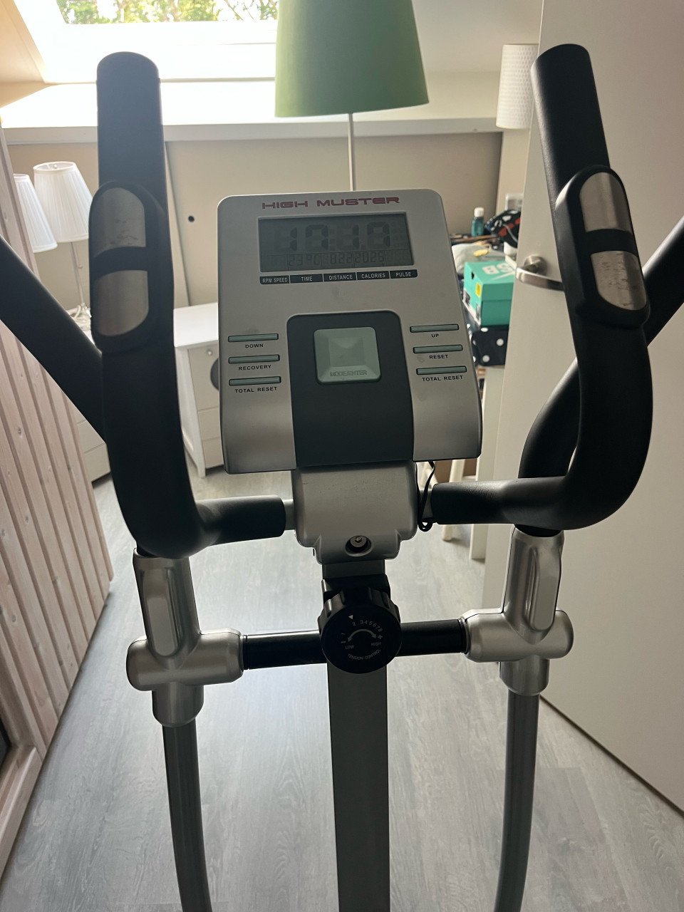 Cross trainer