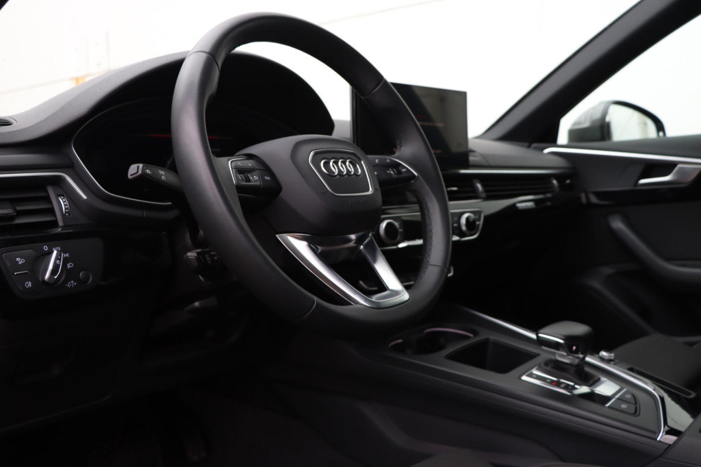 Audi A4 avant 40 tfsi quattro s edition competition 204pk