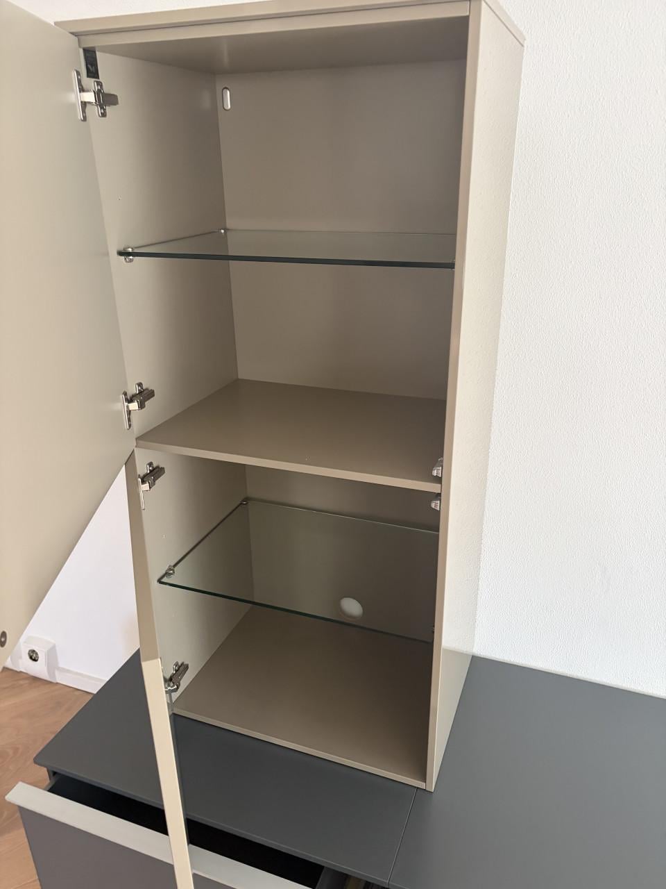 Gratis design tv meubel (tot 25 okt op te halen)