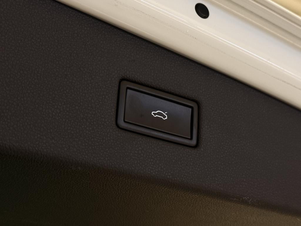 Volkswagen Tiguan 2.0 tsi 4motion highline | leder | electrische trekhaak |