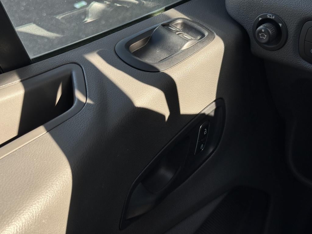 Ford Transit 330 2.0 tdci l2h2 trend | nl-auto | carplay | cruisec. | lm ve