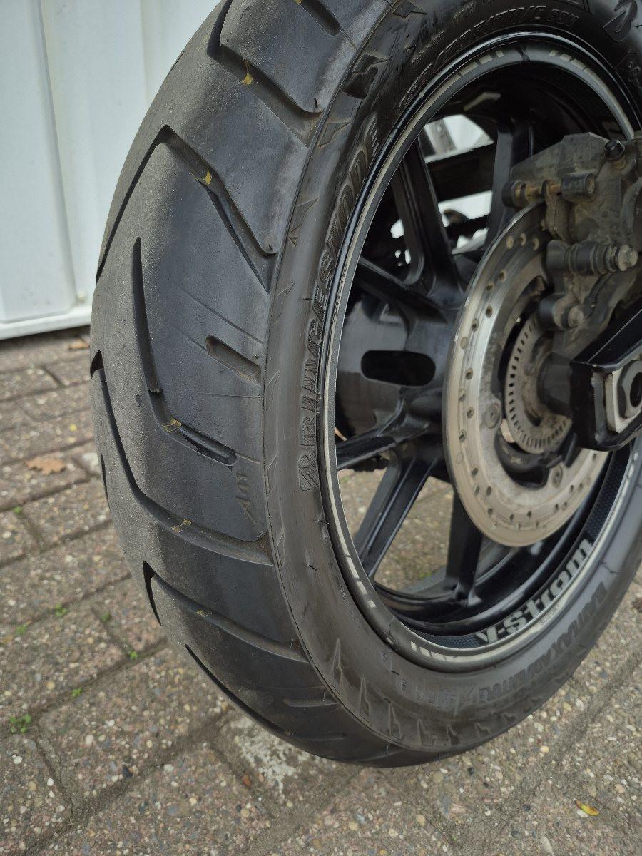 Suzuki VStrom DL1000 uit 2004, dikke Allroad motor