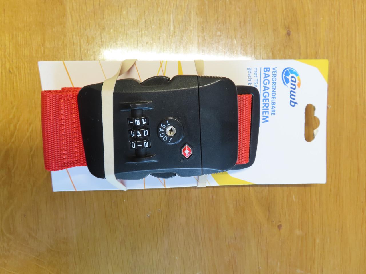 Vergrendelbare bagageriem 2 stuks Nieuwprijs €.12,95 nu €.7,50