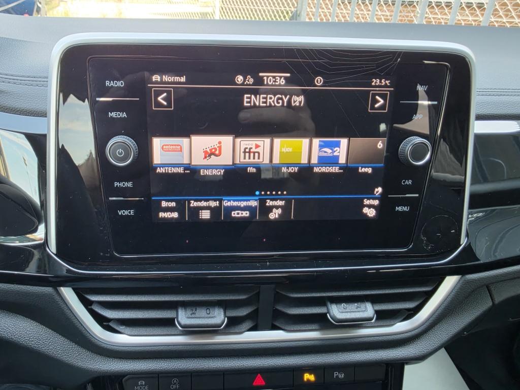 Volkswagen T-roc 1.5 tsi r-line | virtuel | clima | navi | parkassist | iq 