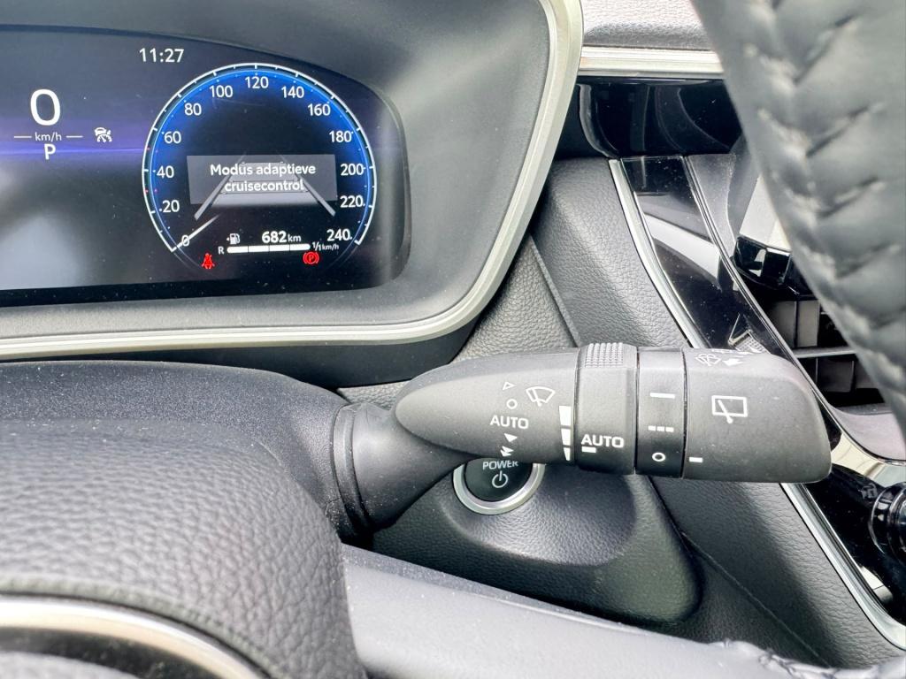 Toyota Corolla Cross hybrid 200 business plus