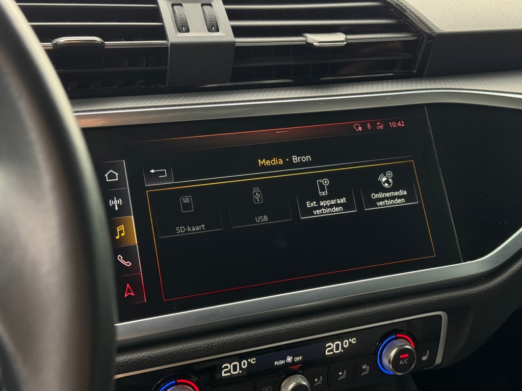 Audi Q3 35 tfsi advanced * matrix led * stoelverwarming * adaptive cruise c