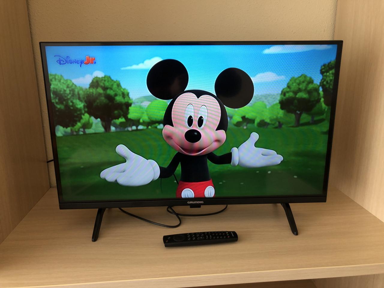 Grundig 32 inch LED tv