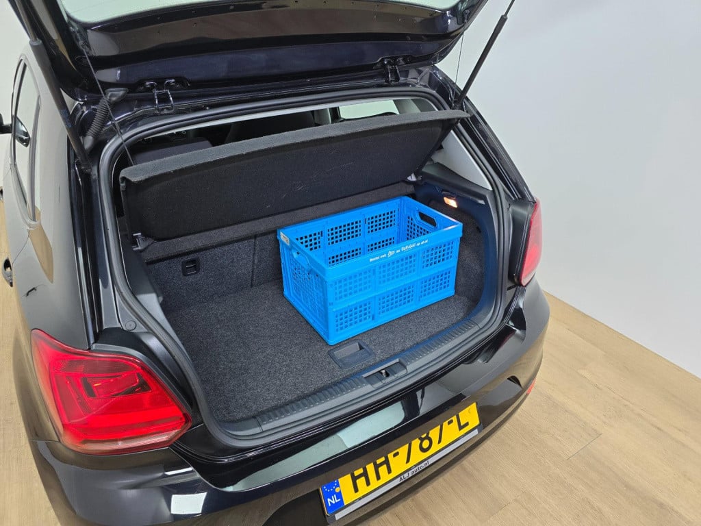 Volkswagen Polo occasion comfortline black edition met cruisecontrol en leu