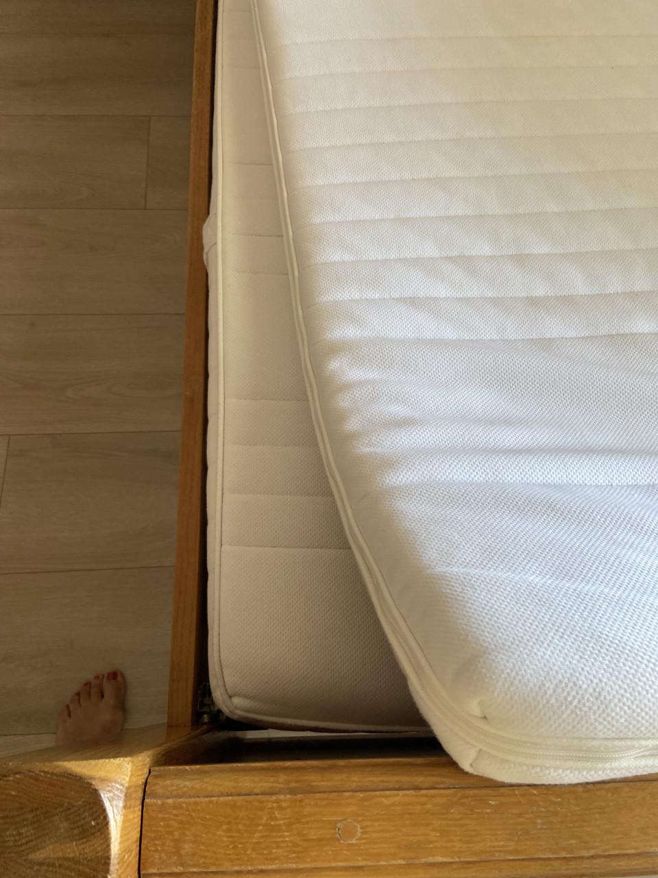 Gratis tweepersoons bed massief eiken