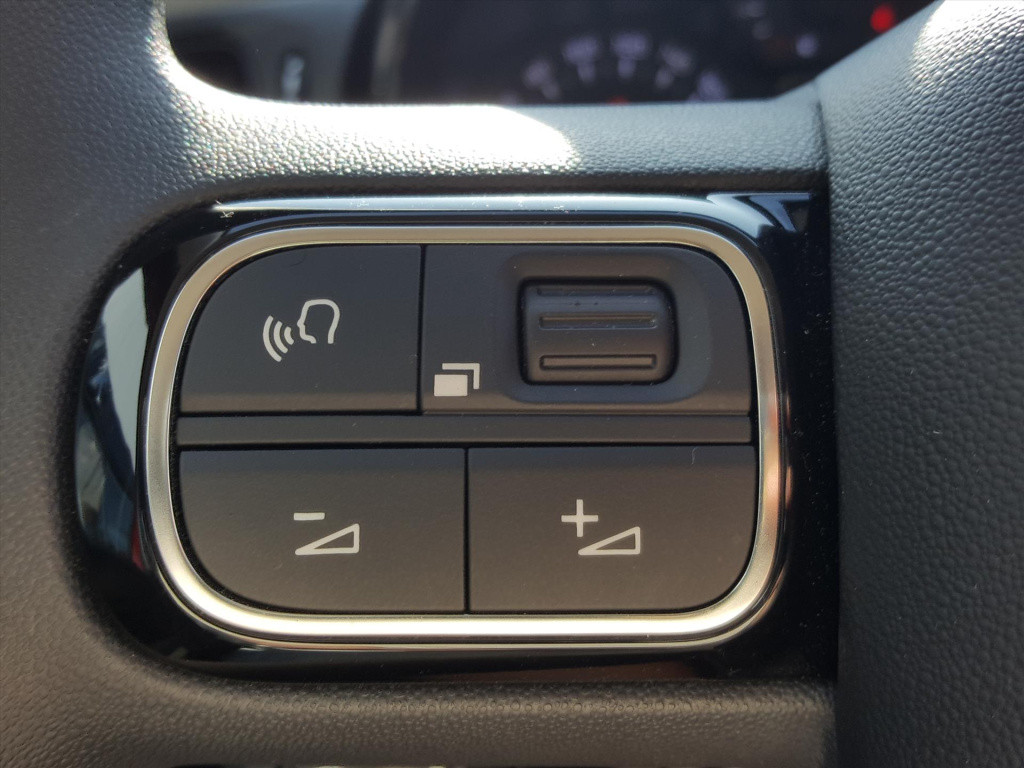 Citroen C3 1.2 puretech 83pk s&s plus navigatie | cruise & climate control 