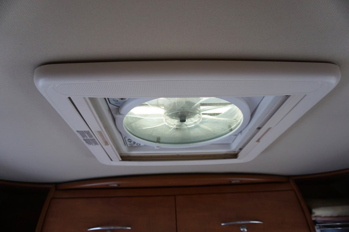 Carthago Chic C-Line I 4.9 met 68.000km uit 2011 met o.a. Levelsysteem!
