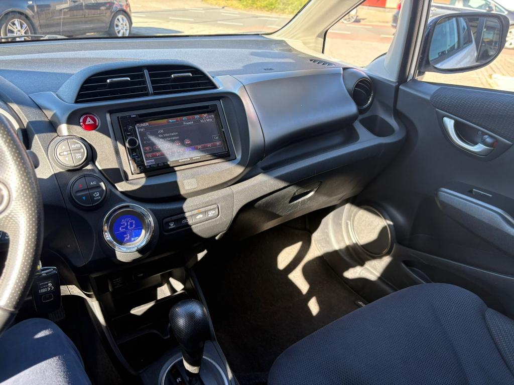 Honda Jazz 1.4 hybrid business mode +