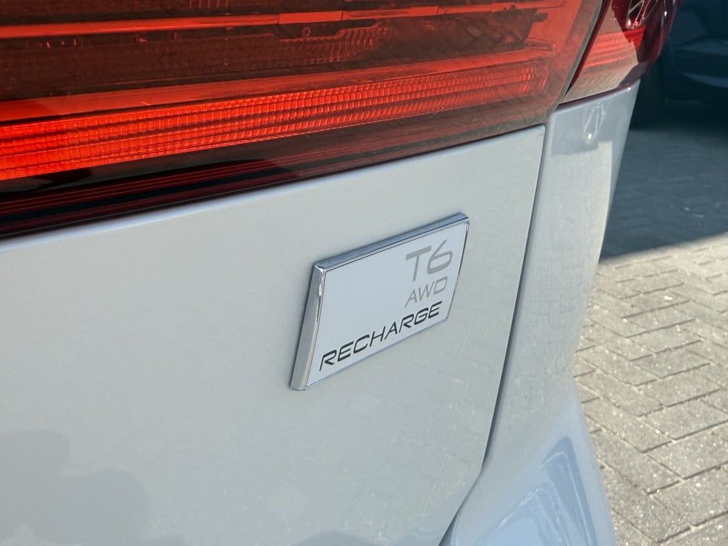 Volvo XC60 t6 340pk recharge r-design| adap.cruise| panodak| 360camera