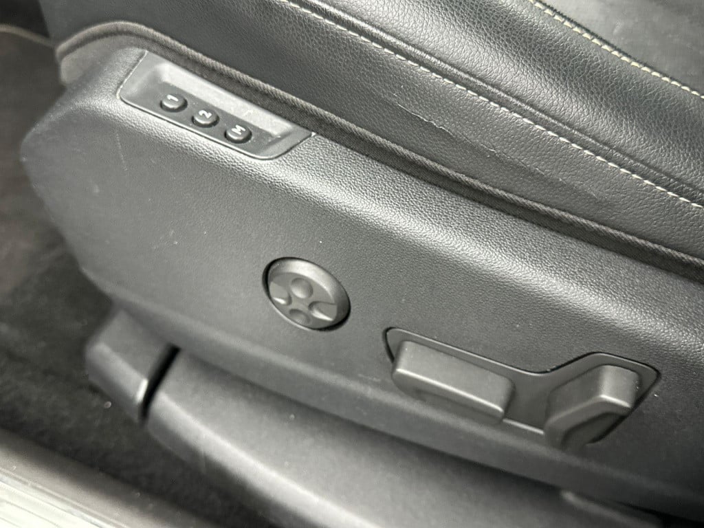 Opel Grandland X 1.2 turbo ultimate | lederen bekleding | stoel ventilatie 