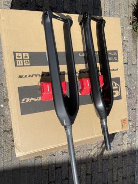 Carbon voorvork Mountainbike 29 inch.