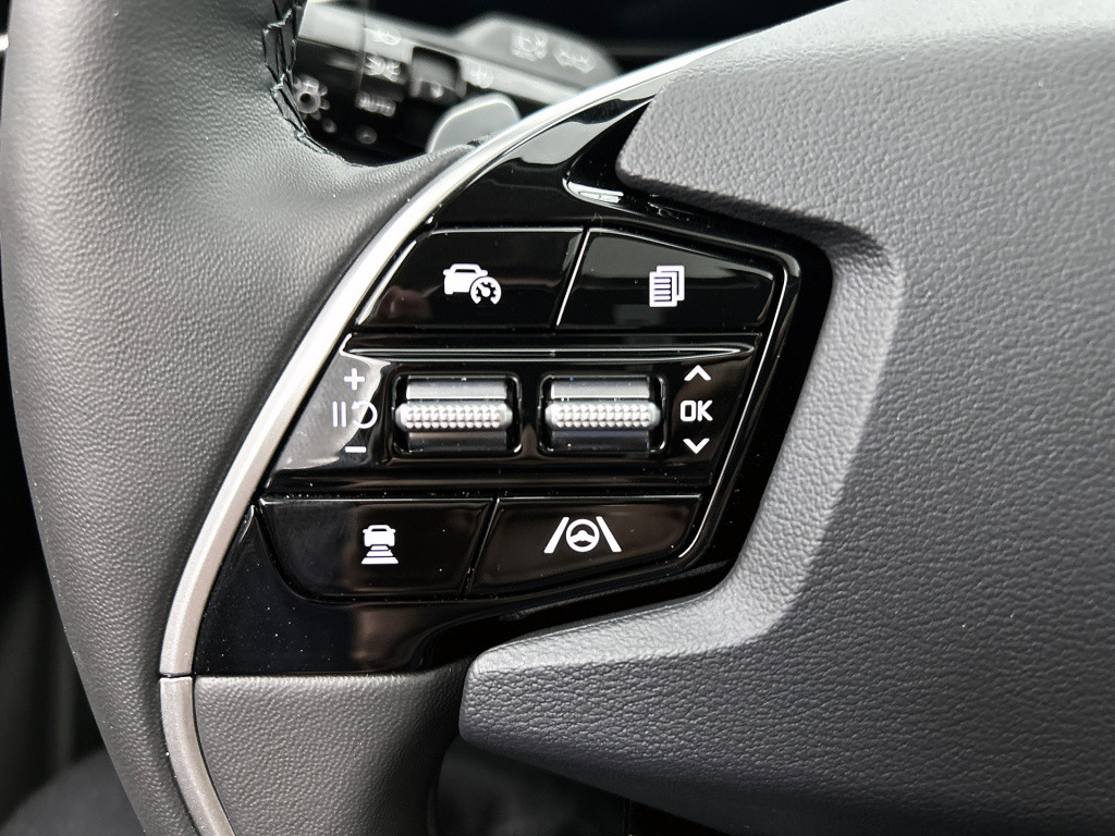 Kia Niro Ev plus 64.8 kwh snel leverbaar | schuif/kantel dak | electrisch v