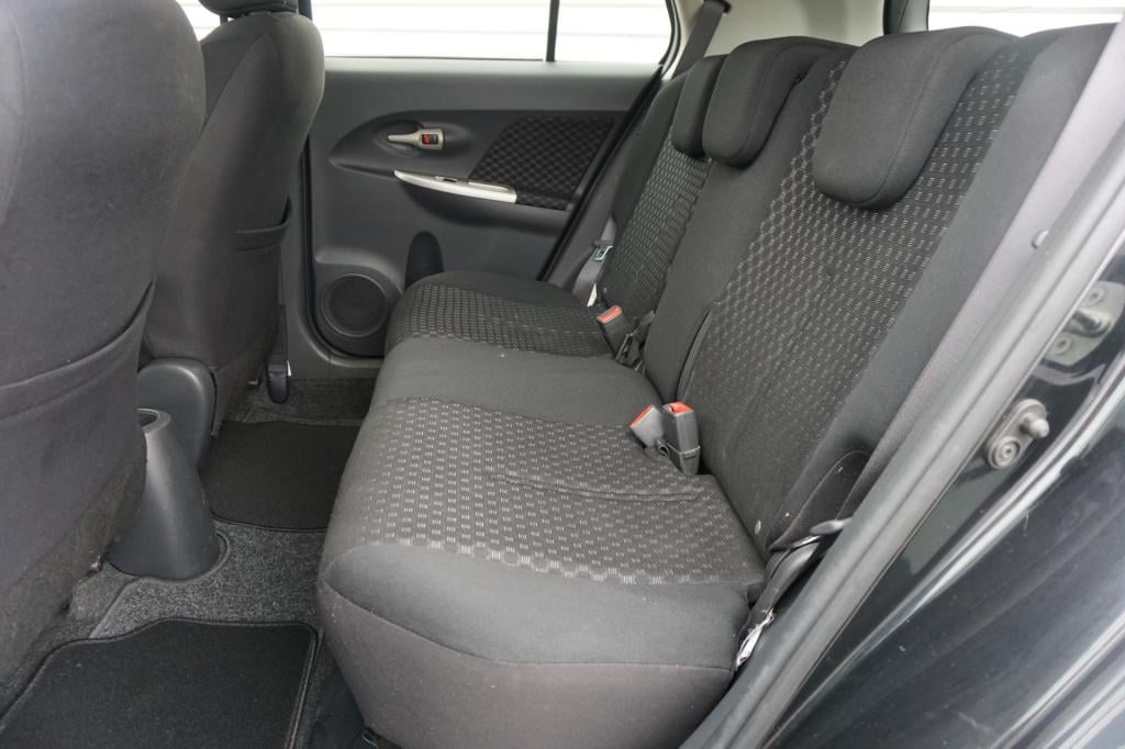 Toyota Urban Cruiser 1.3 vvt-i aspiration airco / elektr. ramen / trekhaak 