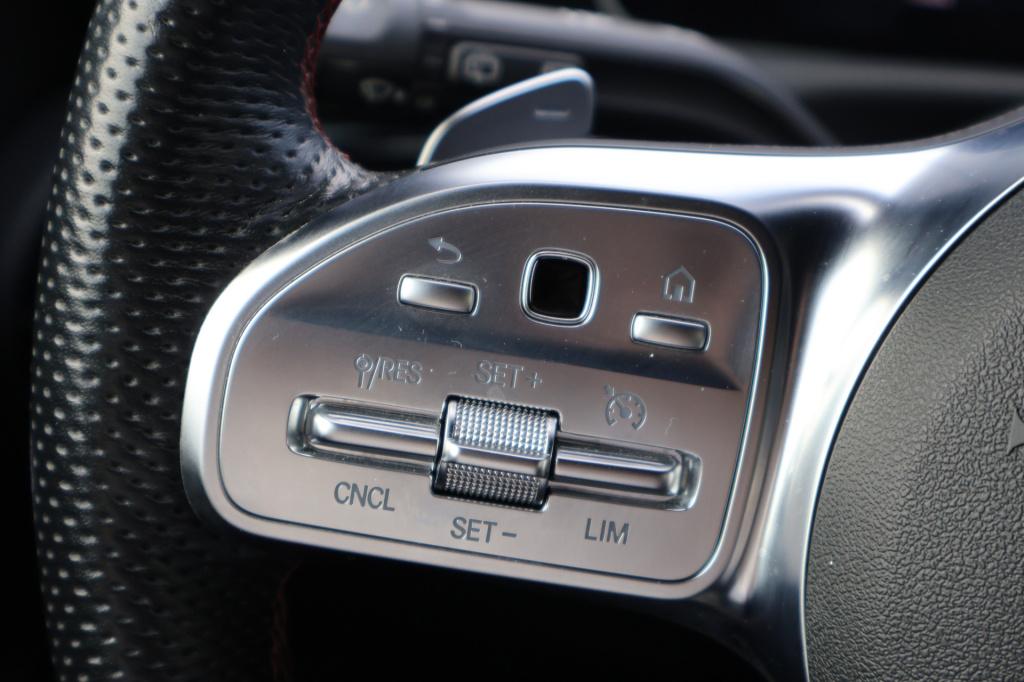 Mercedes-Benz A-Klasse 180 business solution amg l automaat l camera l temp