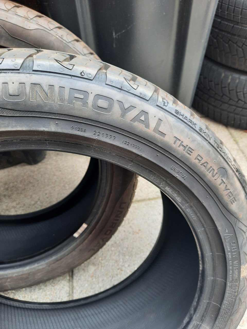 Te koop banden van unie royalle met 8 MM profiel
