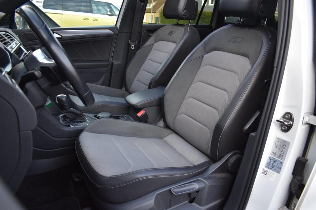 Volkswagen Tiguan 1.5 tsi act highline | r-line | black style | trekhaak | 