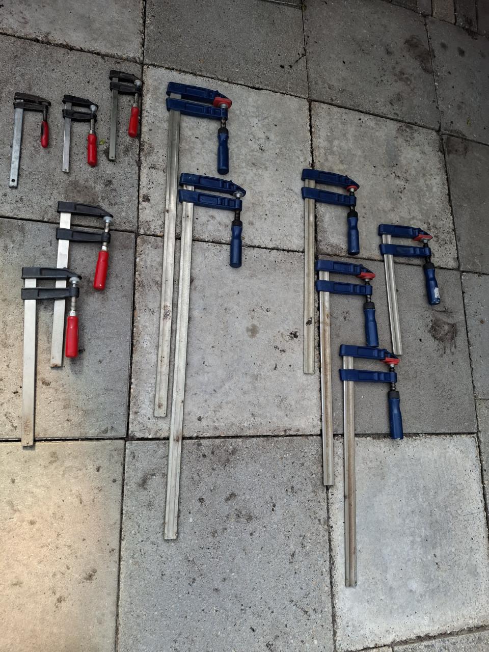 Set van 11 diverse  lijmklemmen (DIN 5117)