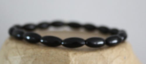 Zwarte armband met kralen rekbaar