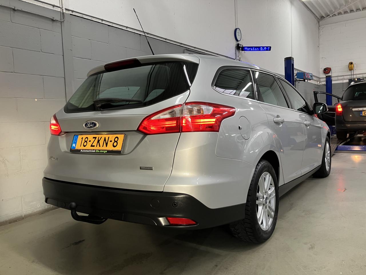 Ford Focus wagon met trekhaak!