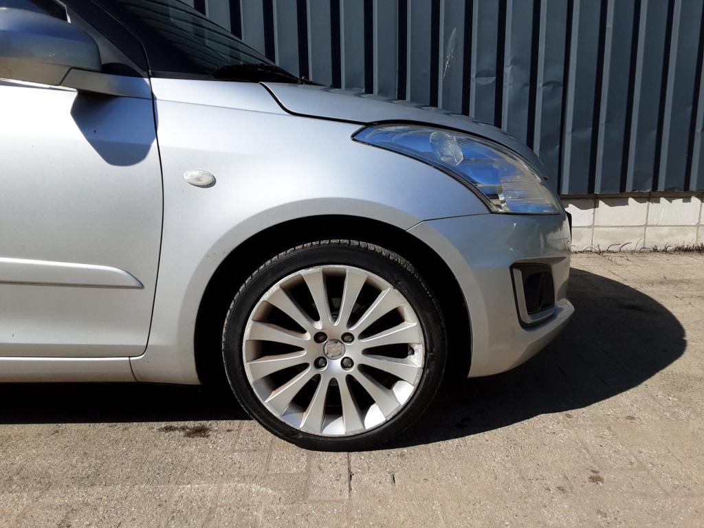 Suzuki Swift 1.2 base easss