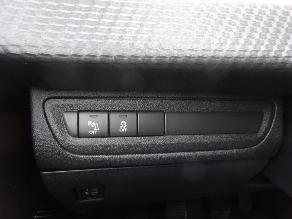 Peugeot 2008 1.2 puretech urban cross airco / navi / cruise / parkeers. / n