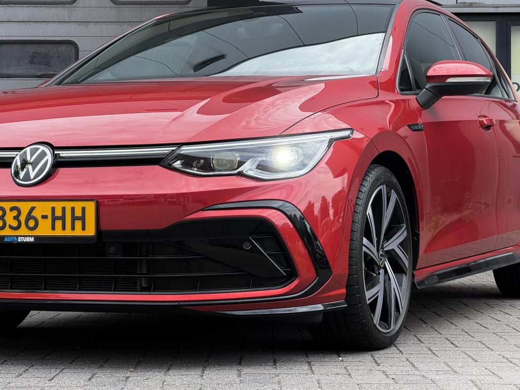 Volkswagen Golf 1.5 etsi r-line nl-auto! | panoramadak | harman/kardon | sp