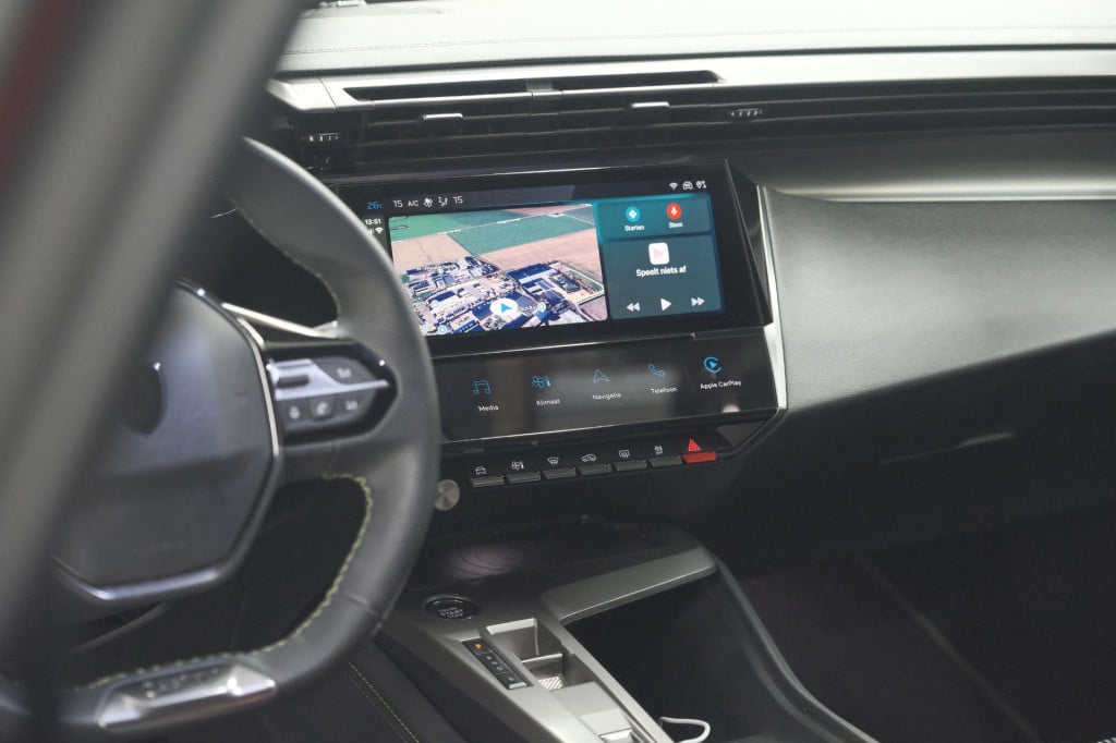 Peugeot 308 sw 1.6 plug-in hybrid 225 gt | focal audio | 360 camera | adapt
