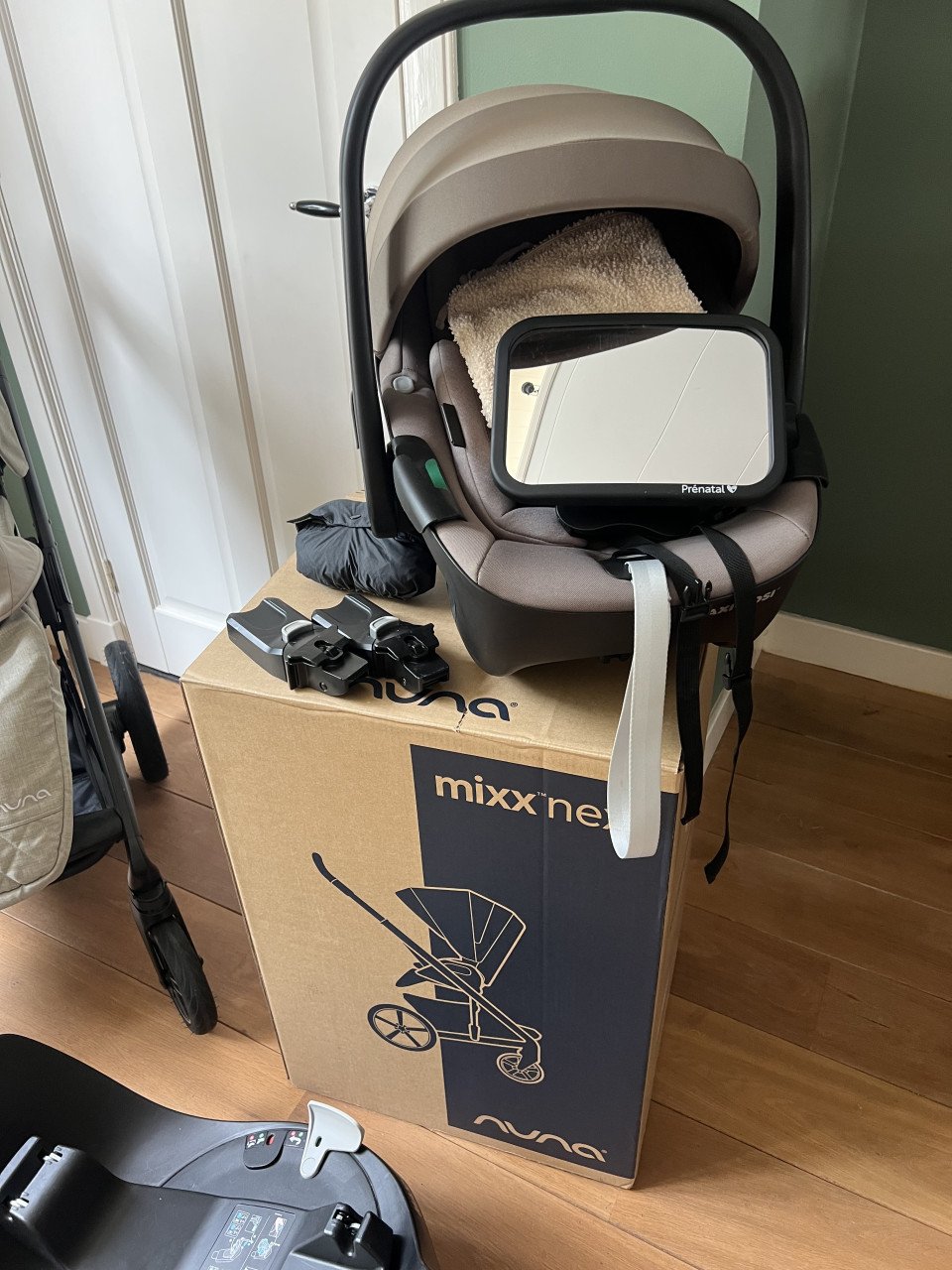 Nuna Mixx Next 2-in-1 + Maxi Cosi Pebble + Familyfix 360 base