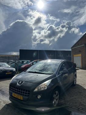 Peugeot 3008 1.6i airco, pano, cruise, parkeersensoren, 136.dkm