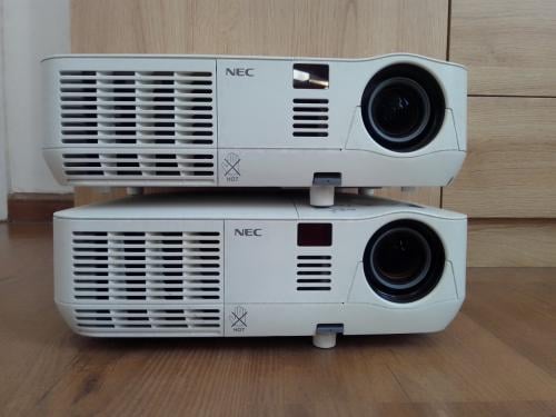 NEC Beamers