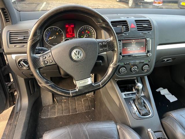 Volkswagen Golf R32 3.2 V6