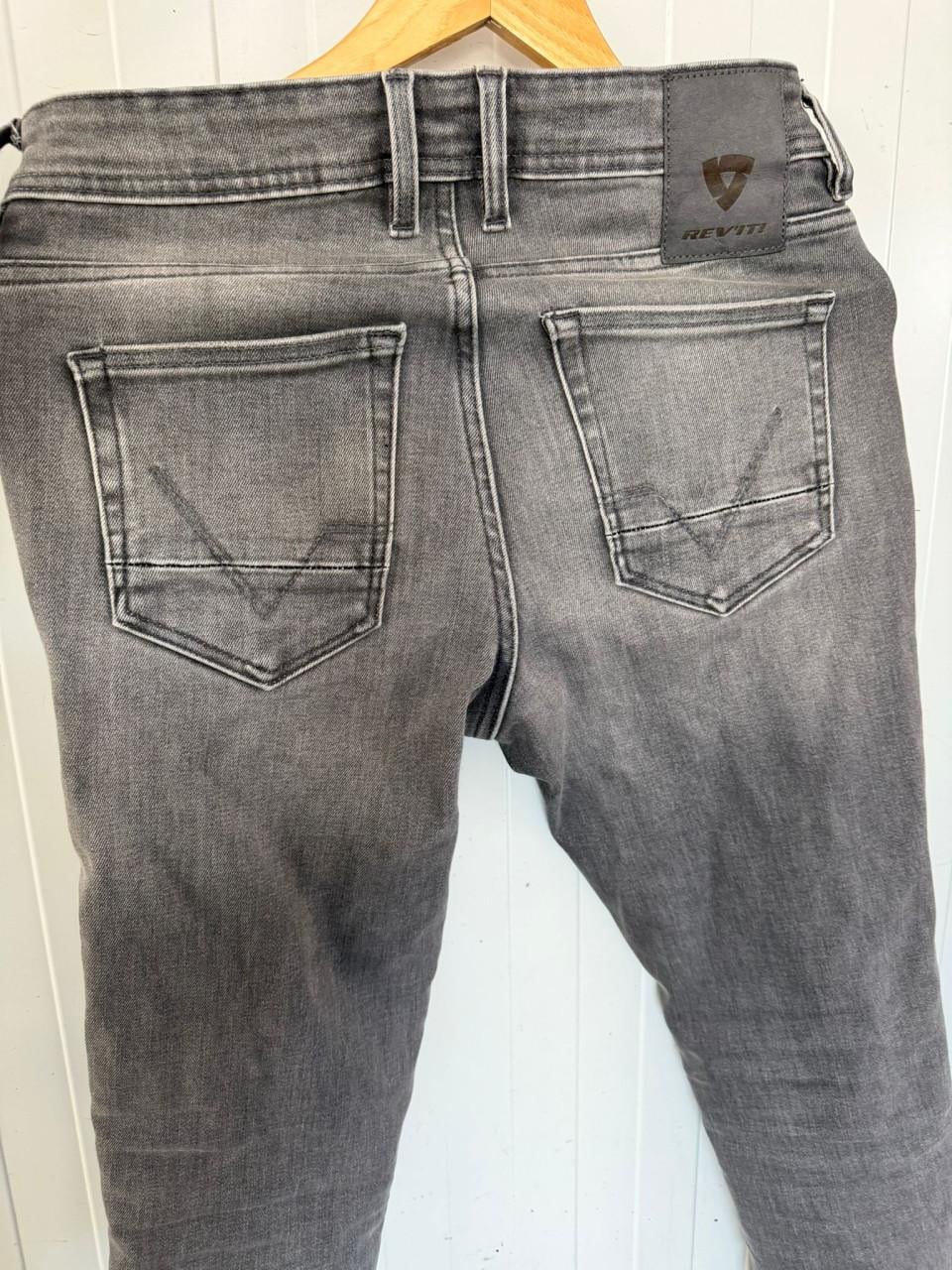 REV'IT! Piston 3 SK Grijs. Revit Skinny MotorJeans