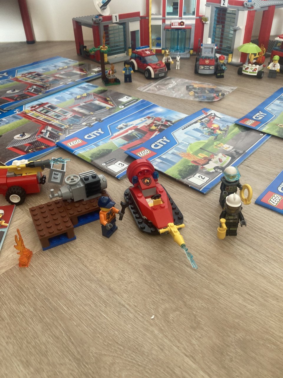 Lego brandweer kazerne 60110 en veel extra’s