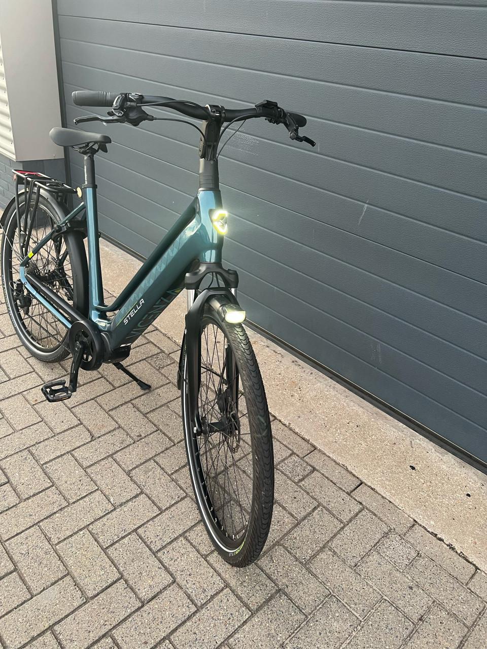 Stella Vizenza premium middenmotor 2023 zeer mooi 504wh