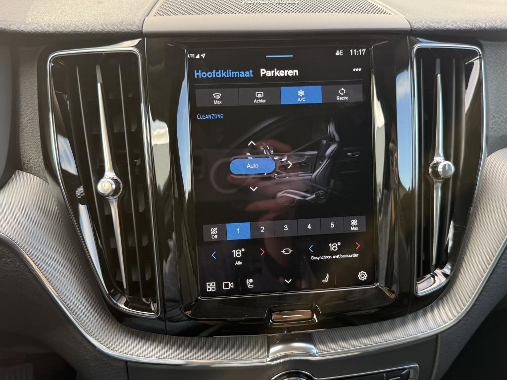 Volvo XC60 t6 398pk recharge ultra dark| panodak| adap.cruise| head-up| 360