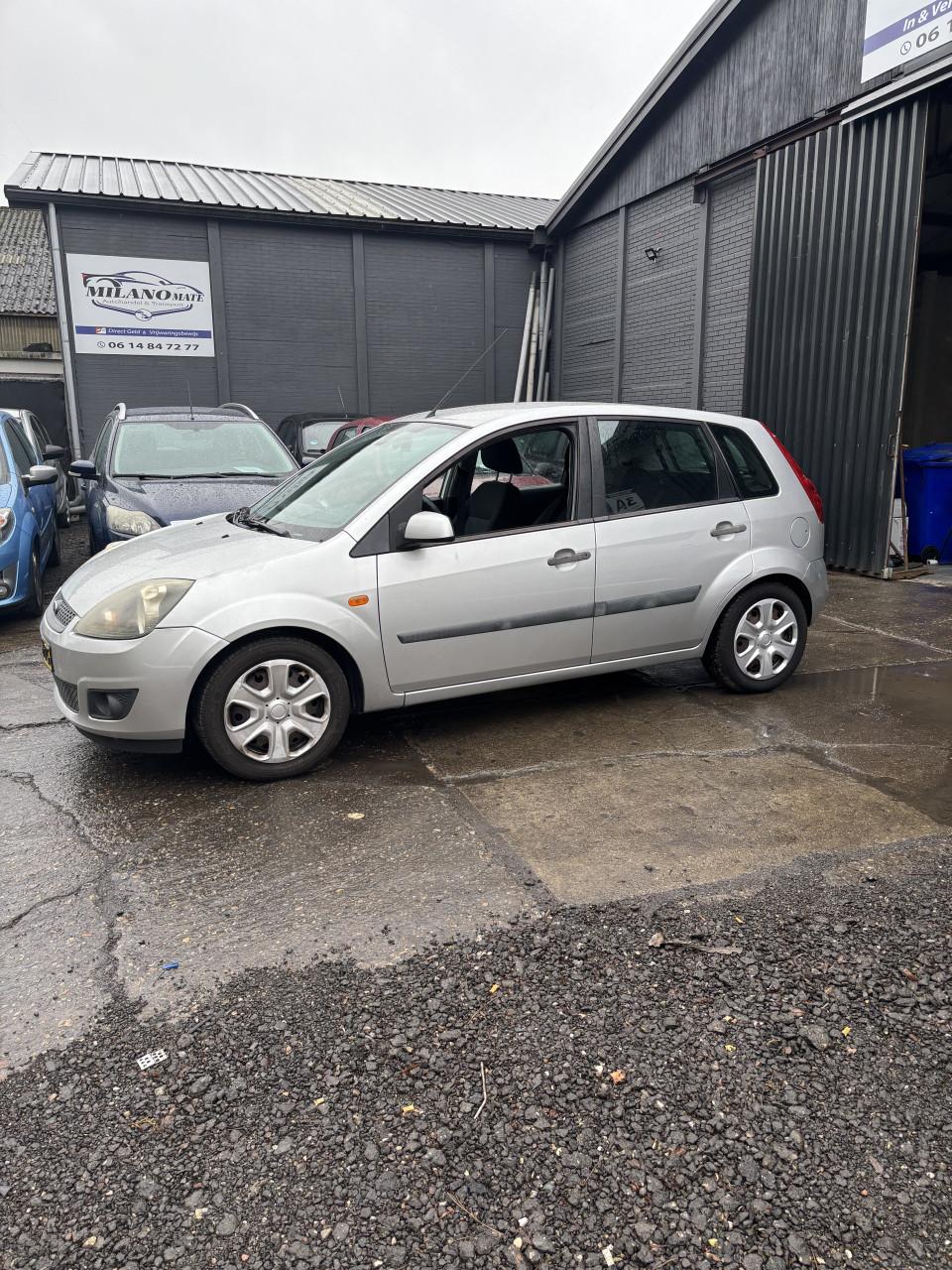 Ford fiesta voljaar apk!