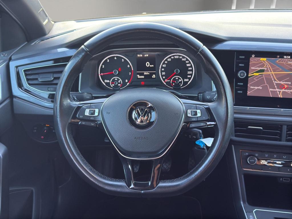 Volkswagen Polo 1.0 tsi highline apple carplay camera clima acc