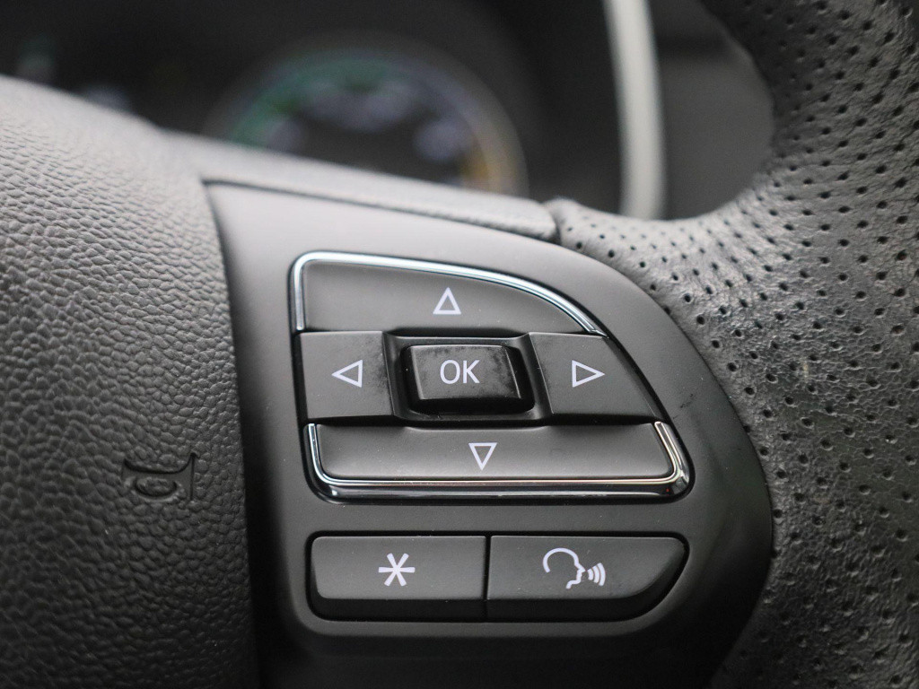 MG Zs-ev luxury 45 kwh automaat | panoramadak | leder | navigatie | airco |