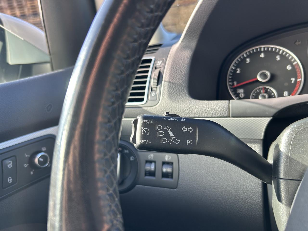 Volkswagen Touran 1.2 TSI LIFE BlueMotion|APK|CRUISE CONTR|