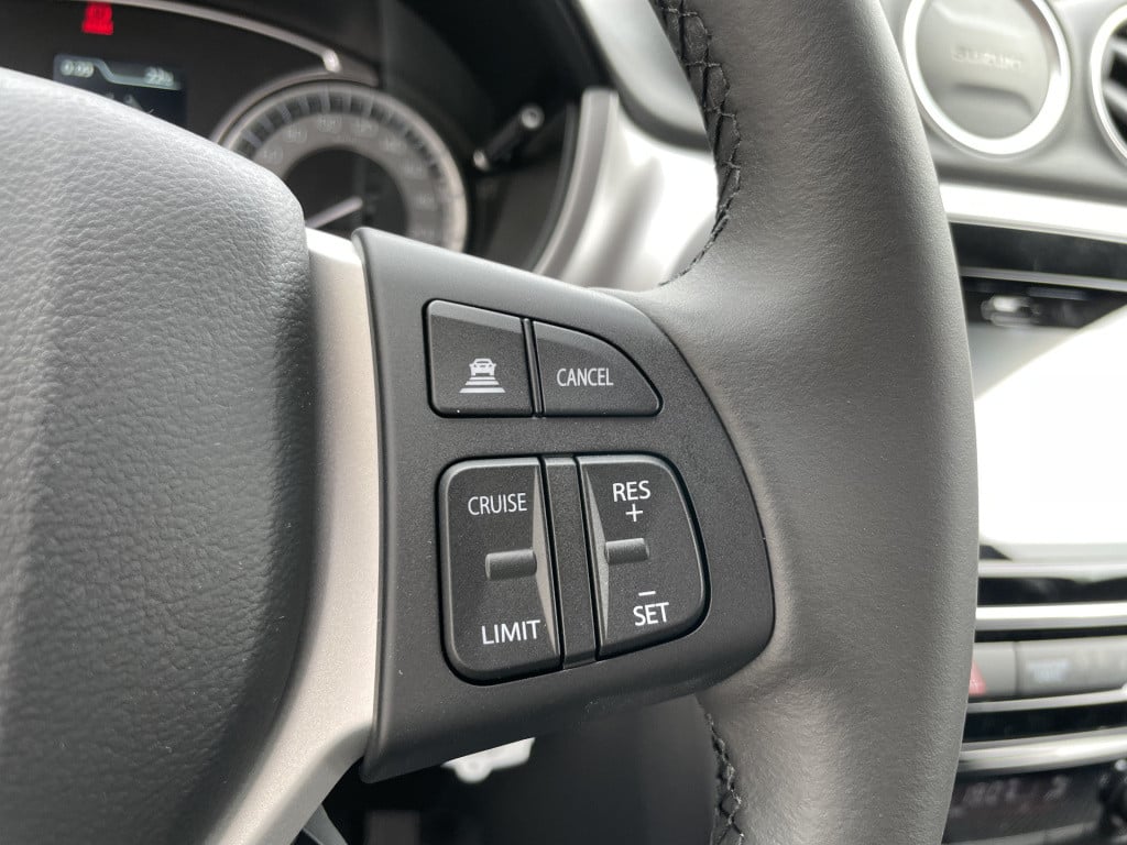 Suzuki Vitara 1.4 boosterjet select smart hybrid