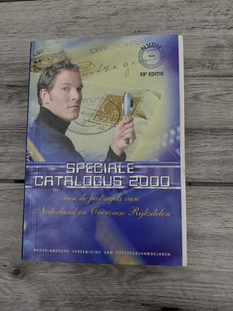 Catalogus postzegels 2 x