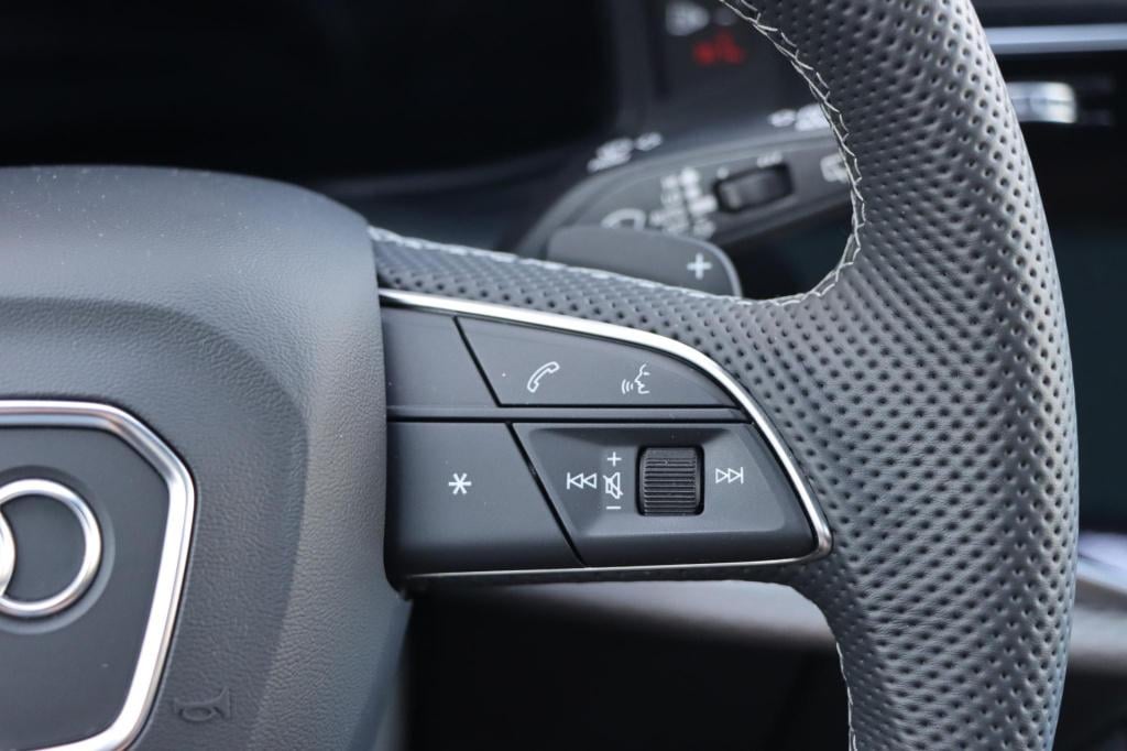 Audi Q8 55 tfsi e quattro pro line s tiptronic 394pk