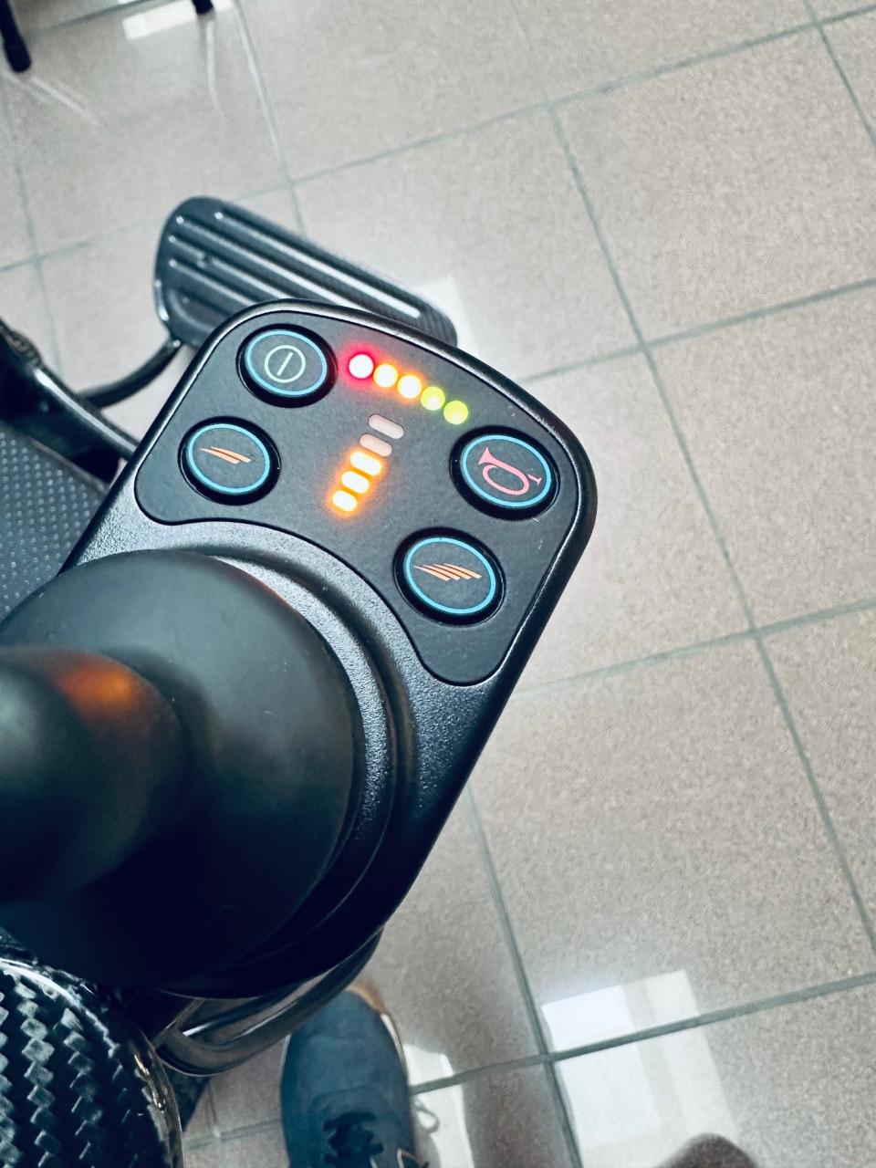 Opvouwbare elektrische rolstoel Quickie Q50R Carbon